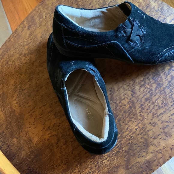 Naturalized suade shoes - Picture 2 of 3